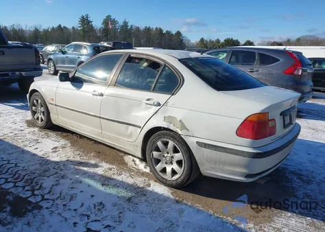 2000 BMW 323I z USA, uszkodzony, nr VIN WBAAM3348YCA89013